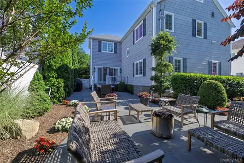 71 Shepherd Street Rockville Centre NY 11570