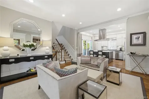 71 Shepherd Street Rockville Centre NY 11570