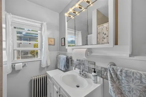 221 1st Street Buchanan NY 10511