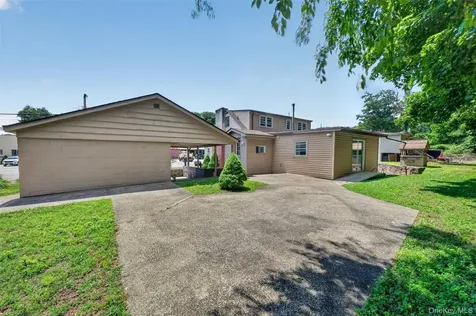 221 1st Street Buchanan NY 10511