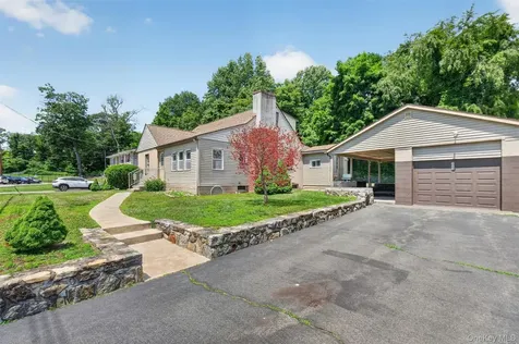 221 1st Street Buchanan NY 10511
