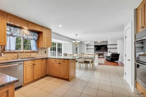 52 Elmhurst Avenue Medford NY 11763