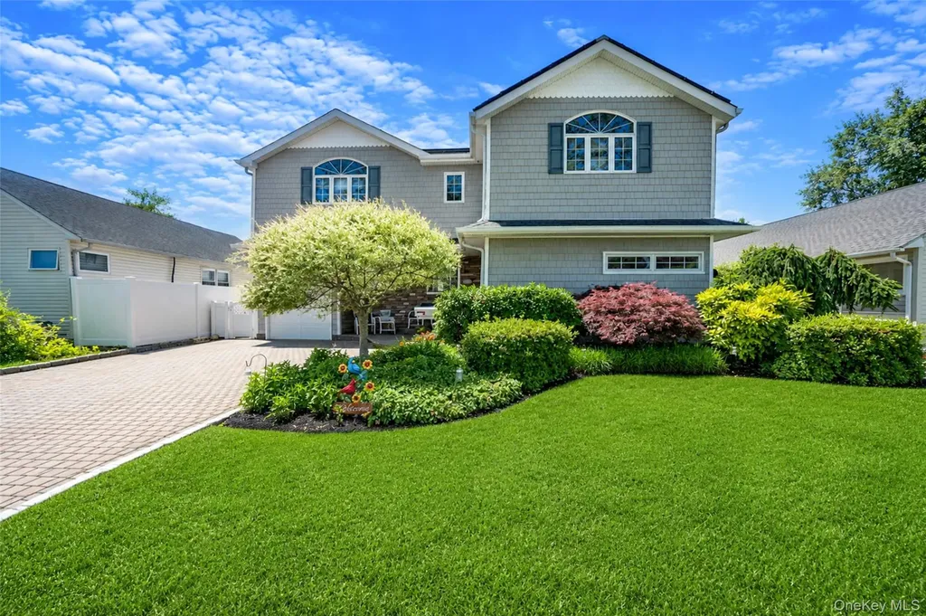 3720 Farmedge Court Bethpage NY 11714