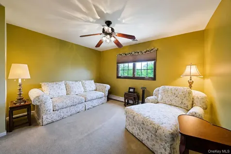 3720 Farmedge Court Bethpage NY 11714