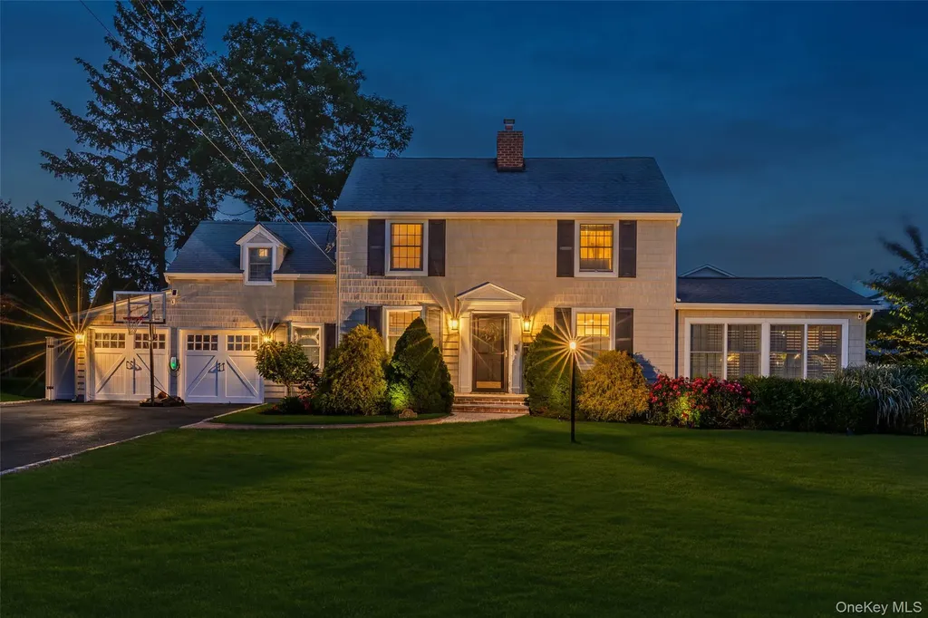 152 Bay Drive Massapequa NY 11758