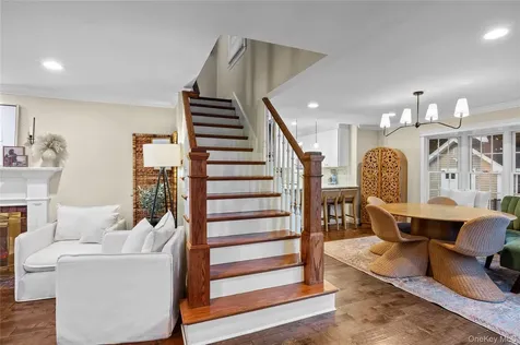 152 Bay Drive Massapequa NY 11758