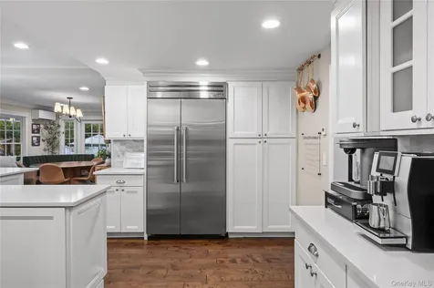 152 Bay Drive Massapequa NY 11758