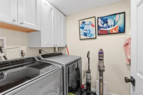 152 Bay Drive Massapequa NY 11758