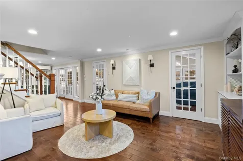152 Bay Drive Massapequa NY 11758