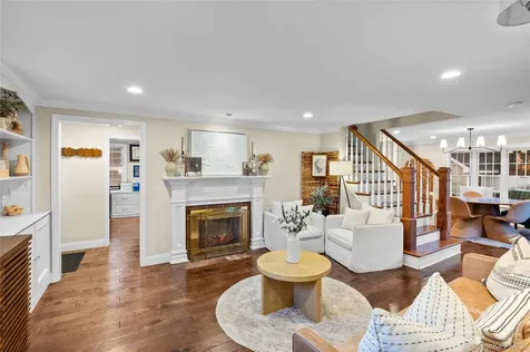 152 Bay Drive Massapequa NY 11758