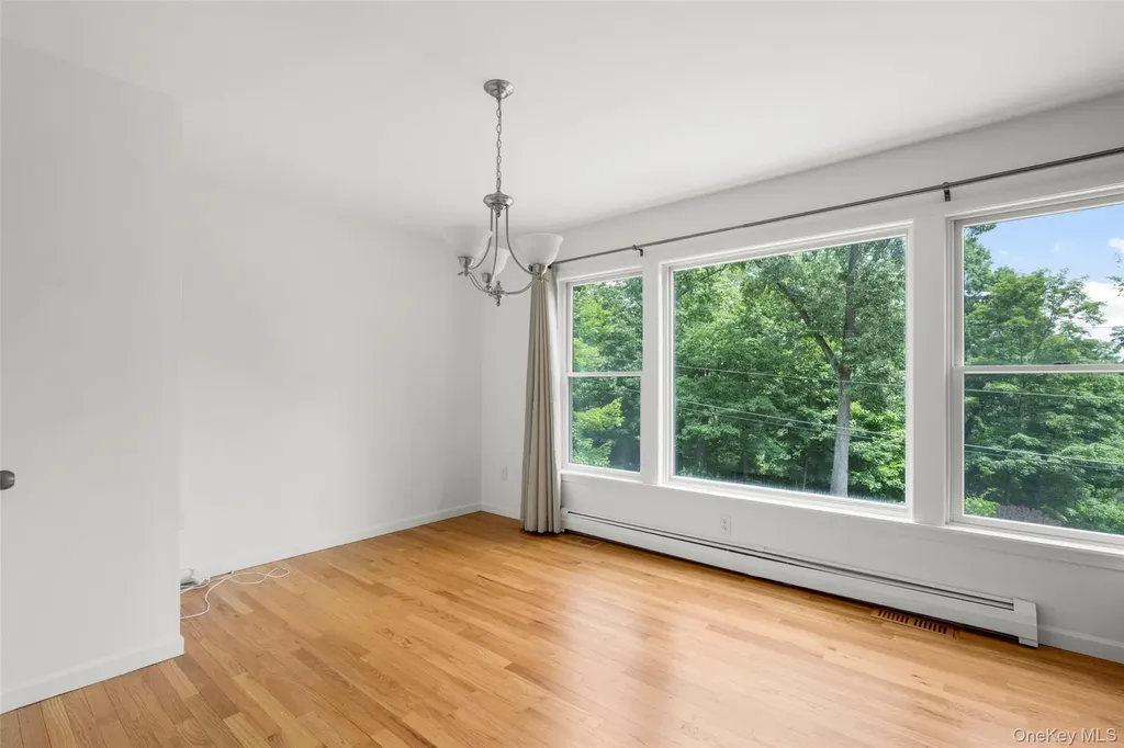 109 Tanglewylde Road Lake Peekskill NY 10537