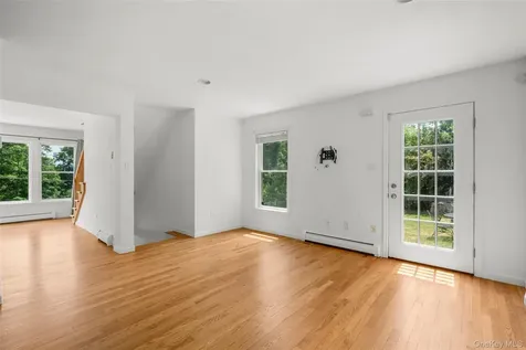 109 Tanglewylde Road Lake Peekskill NY 10537