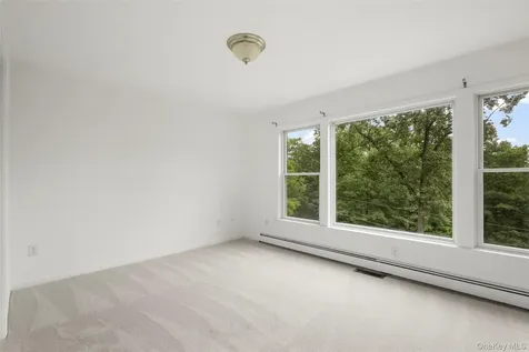109 Tanglewylde Road Lake Peekskill NY 10537