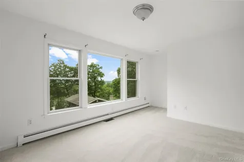 109 Tanglewylde Road Lake Peekskill NY 10537