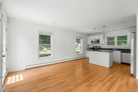 109 Tanglewylde Road Lake Peekskill NY 10537