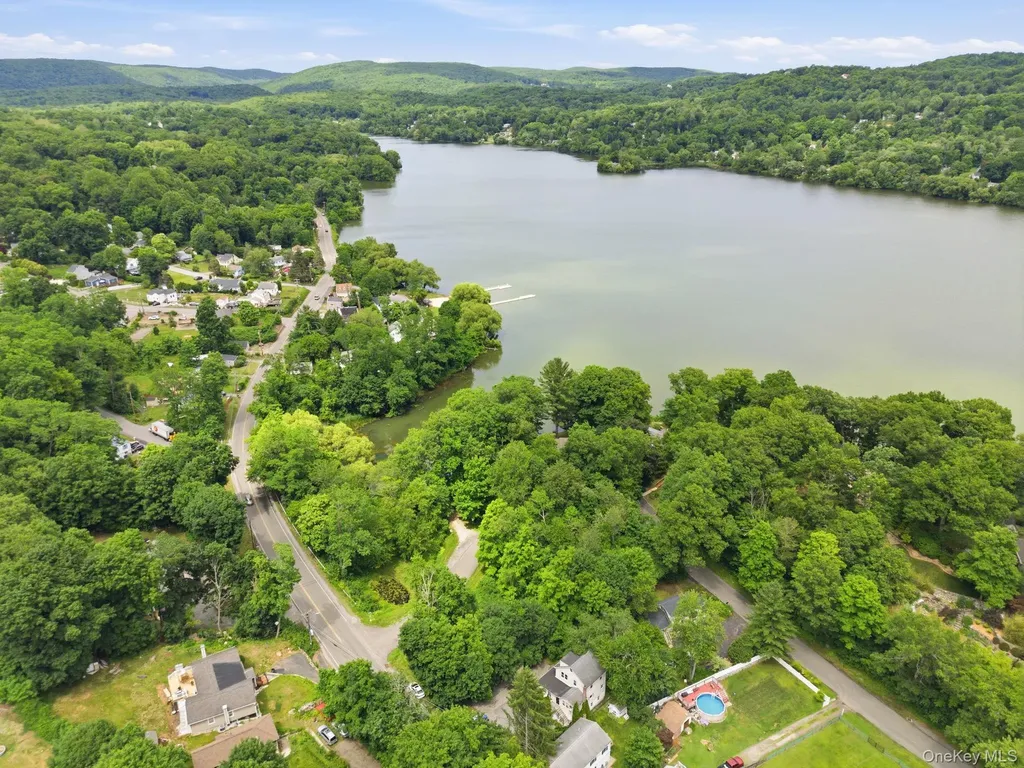 123 Haviland Drive Patterson NY 12563