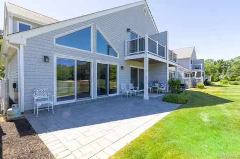 4004 The Fairway Baiting Hollow NY 11933