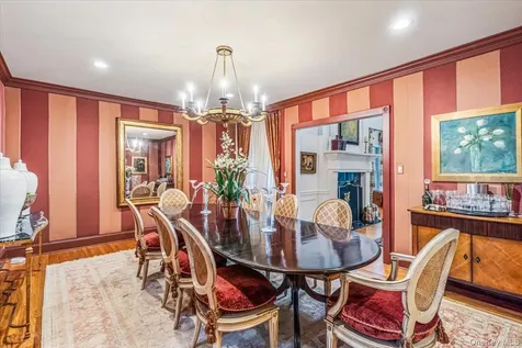 11 Wenwood Drive Brookville NY 11545