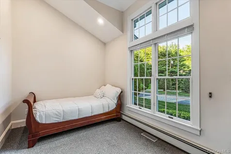 11 Wenwood Drive Brookville NY 11545