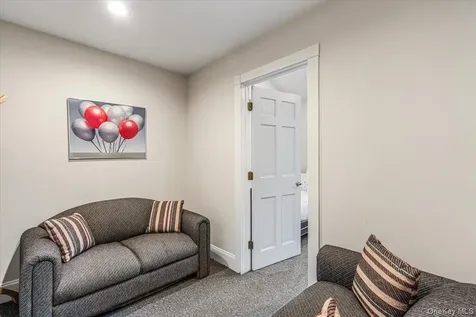 11 Wenwood Drive Brookville NY 11545