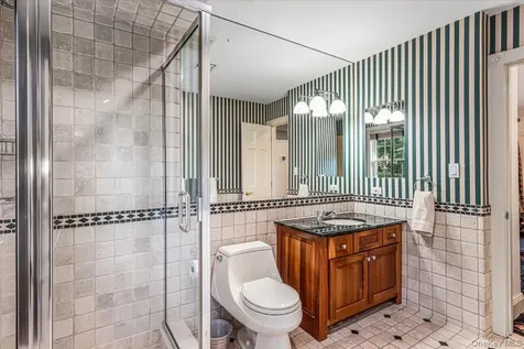 11 Wenwood Drive Brookville NY 11545