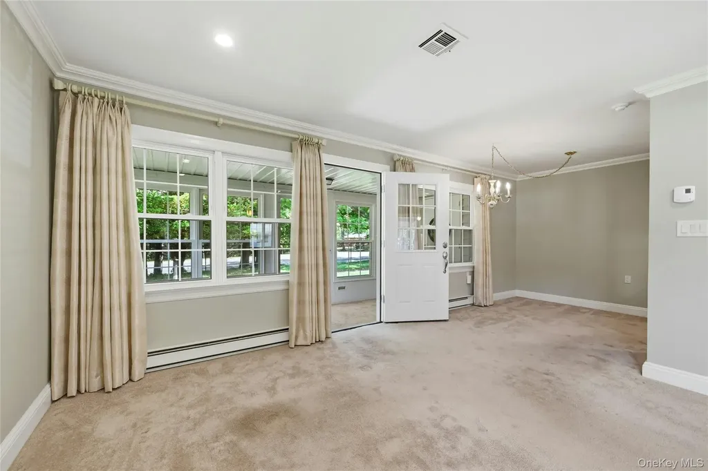 133 Eastbourne Court Ridge NY 11961