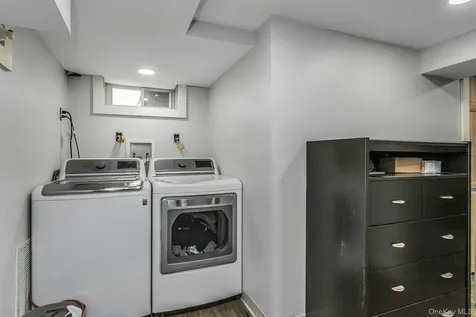 9 Pompano Lane Massapequa Park NY 11762