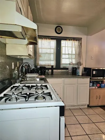 13121 223rd Street Laurelton NY 11413