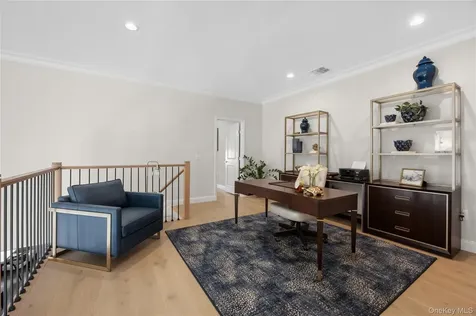 303 Silver Timber Drive Yaphank NY 11980