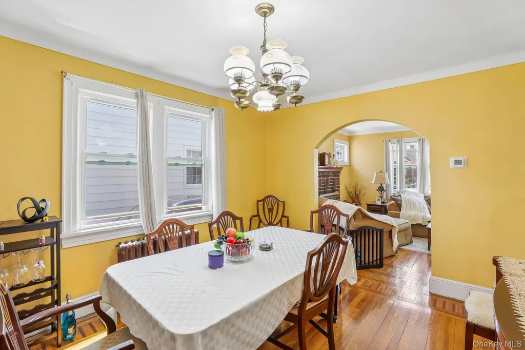 136-31 243rd Street Rosedale NY 11422