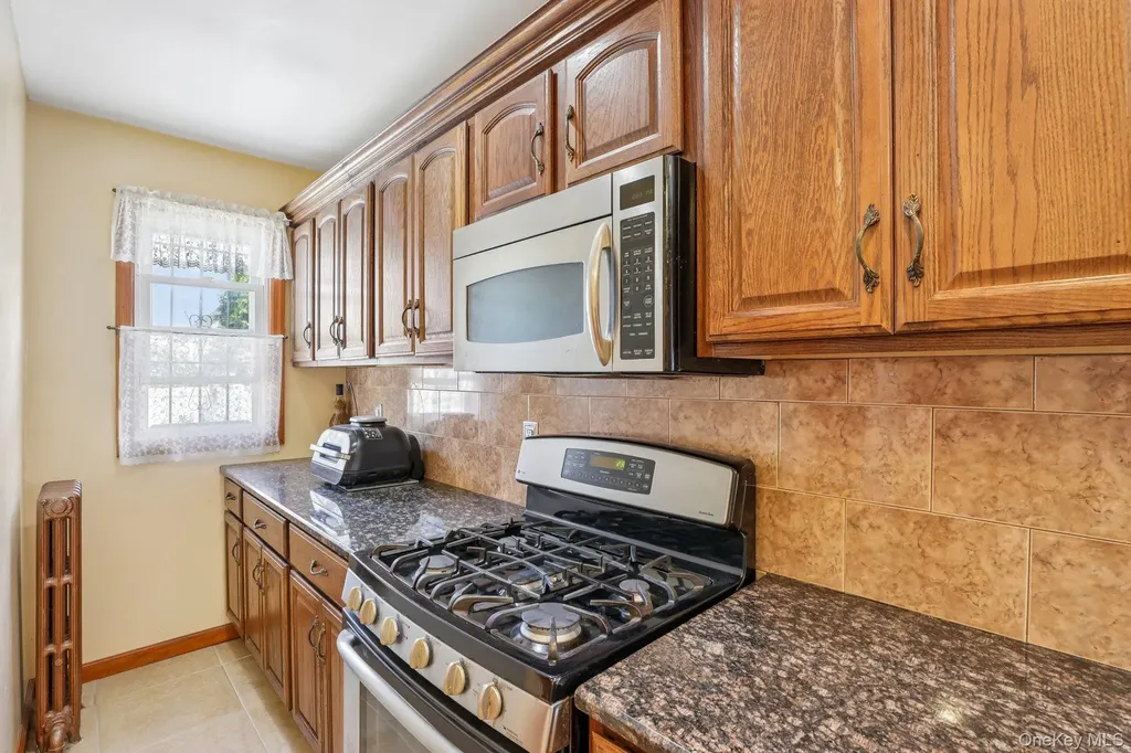 136-31 243rd Street Rosedale NY 11422