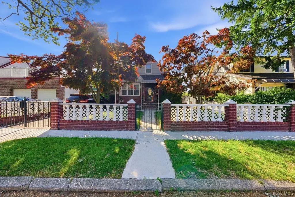13170 221st Street Laurelton NY 11413