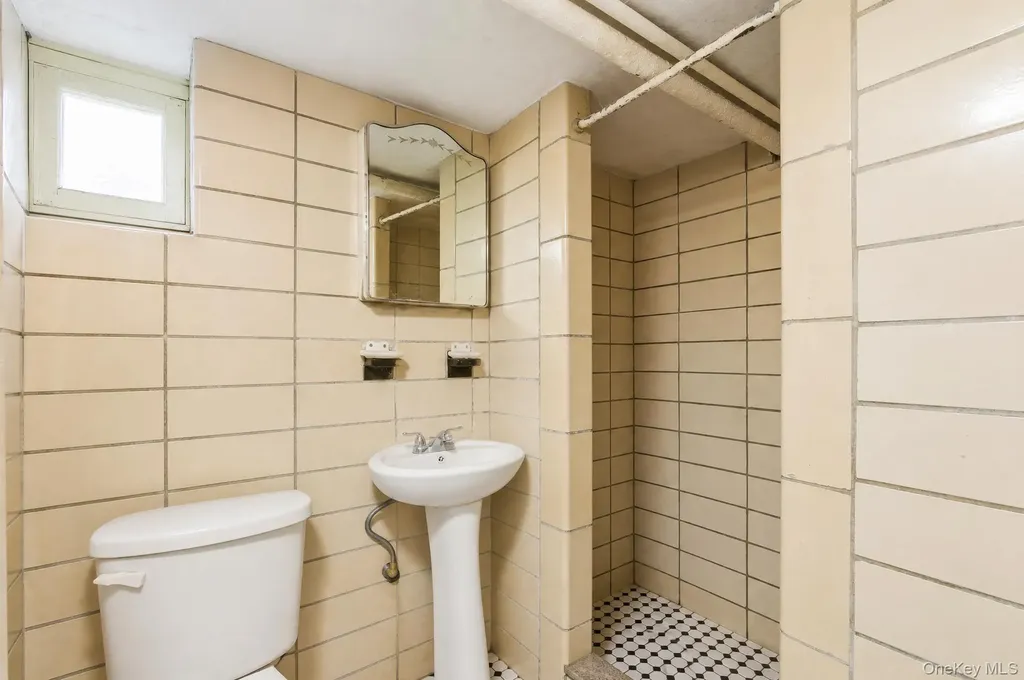 13170 221st Street Laurelton NY 11413