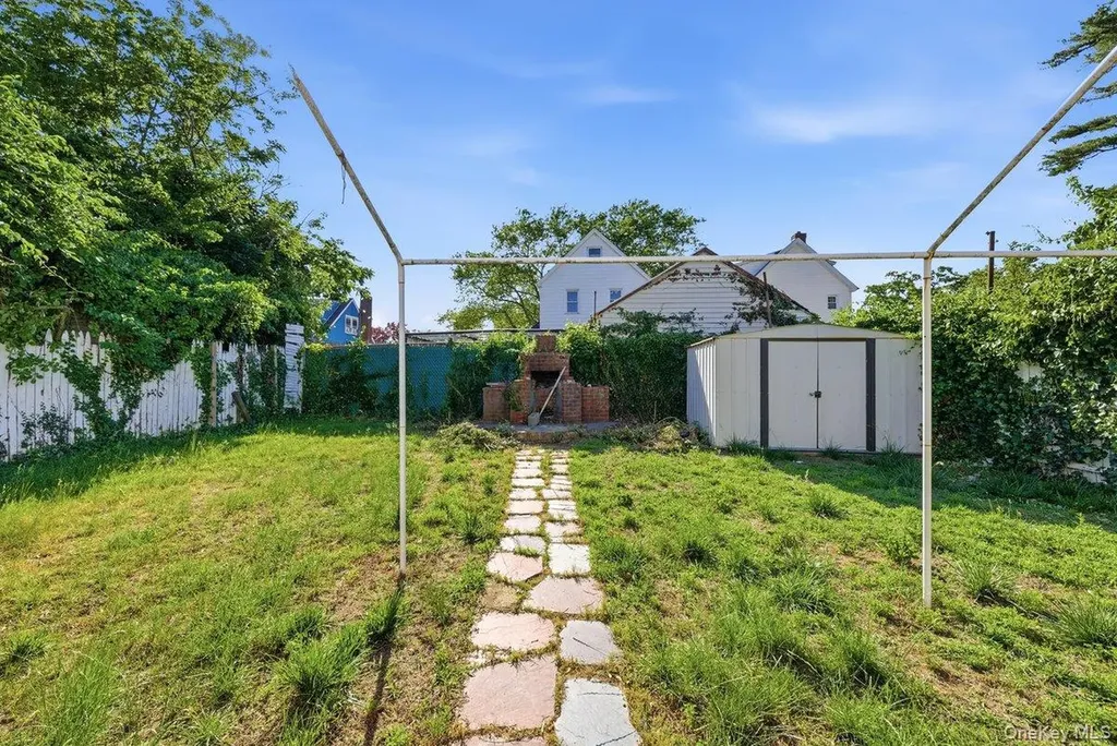 13170 221st Street Laurelton NY 11413