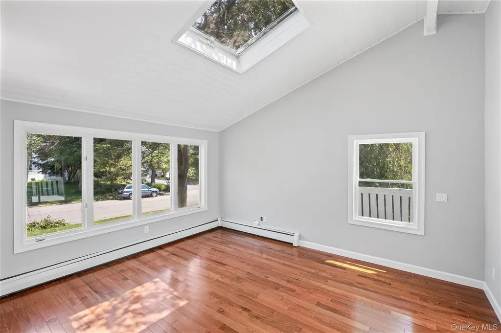34 John Street N Shoreham NY 11786