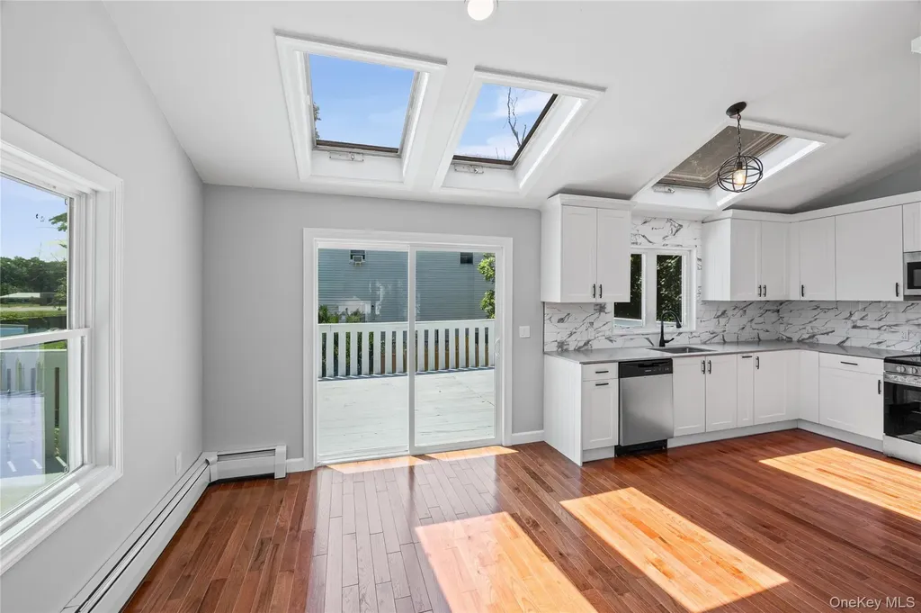 34 John Street N Shoreham NY 11786