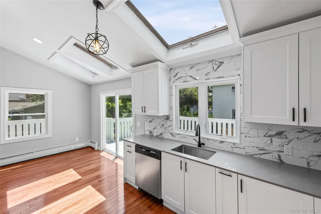 34 John Street N Shoreham NY 11786