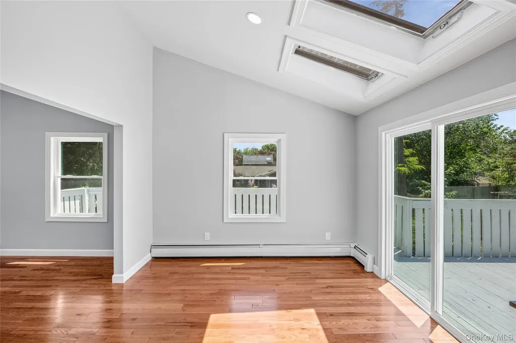 34 John Street N Shoreham NY 11786