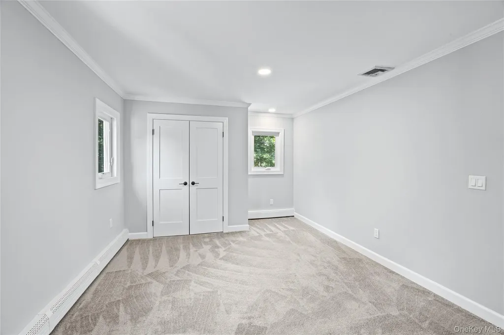 34 John Street N Shoreham NY 11786