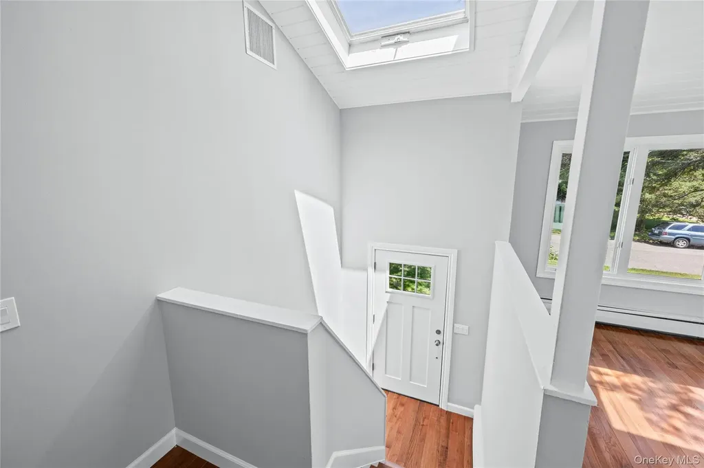 34 John Street N Shoreham NY 11786