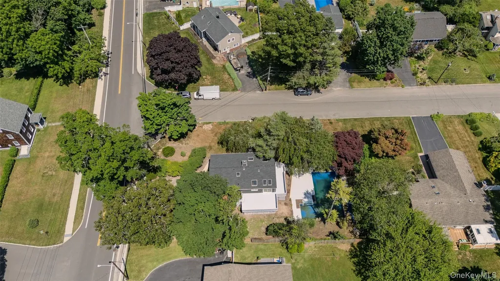 34 John Street N Shoreham NY 11786