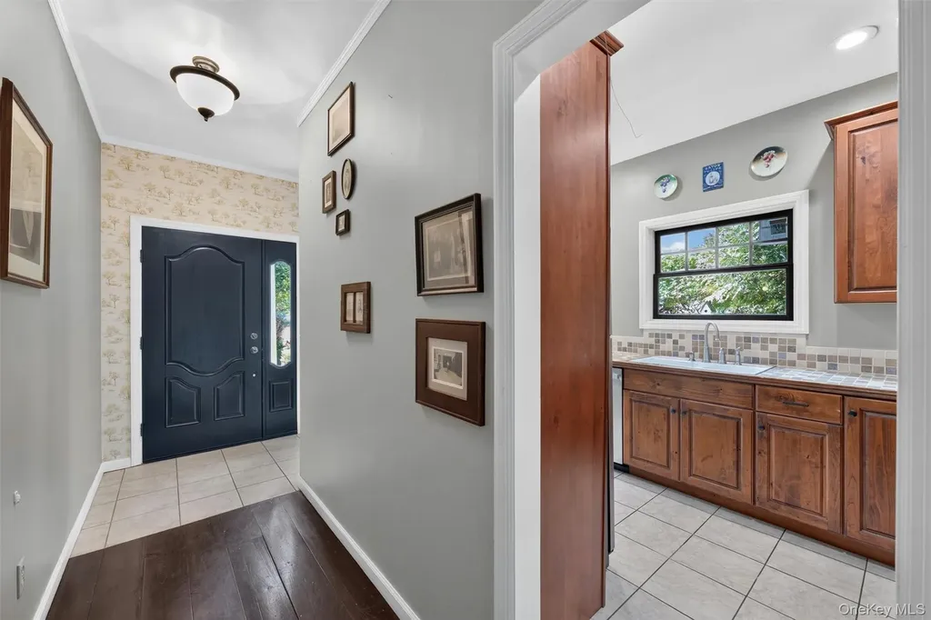 708 Kossuth Place Peekskill NY 10566