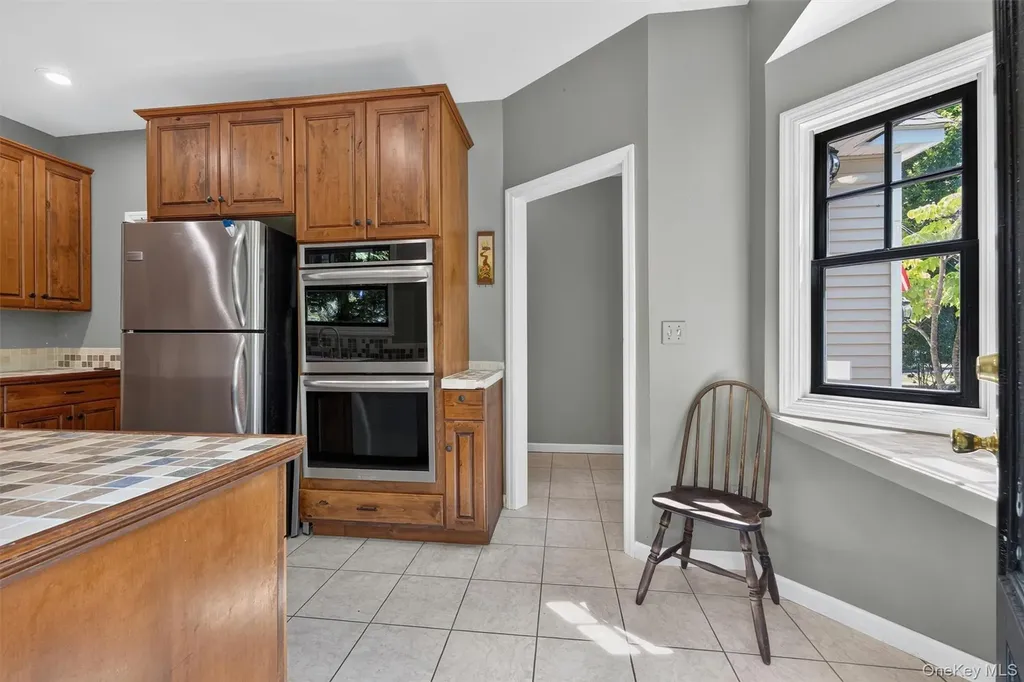708 Kossuth Place Peekskill NY 10566