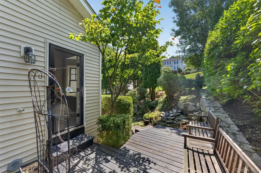708 Kossuth Place Peekskill NY 10566