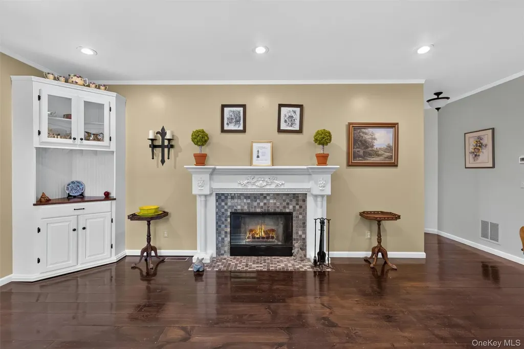 708 Kossuth Place Peekskill NY 10566