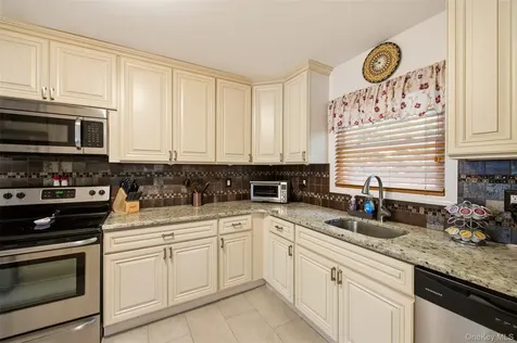 10 S Merrick Road Massapequa NY 11758