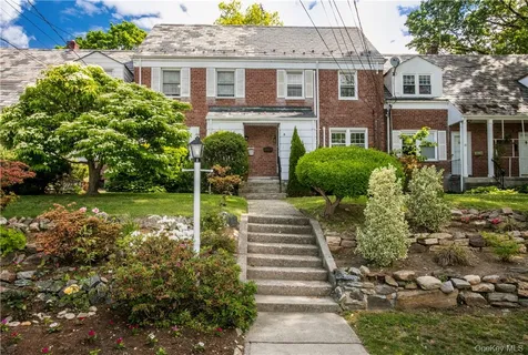 8 Elkan Road Larchmont NY 10538