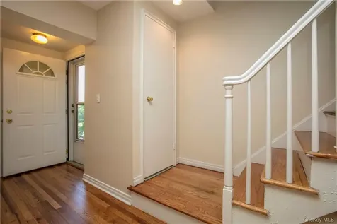 8 Elkan Road Larchmont NY 10538