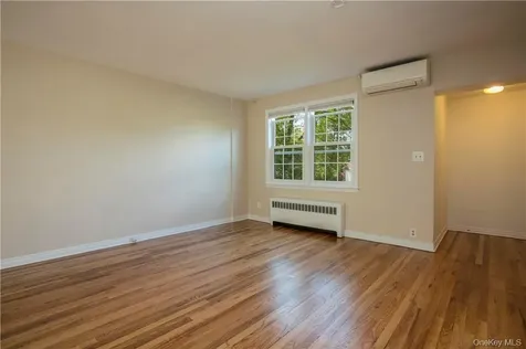 8 Elkan Road Larchmont NY 10538