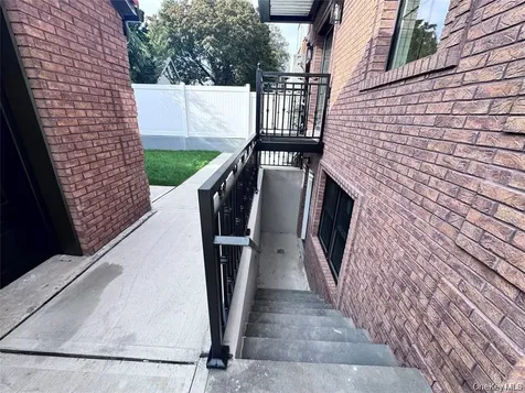 3824 215th Street Bayside NY 11361